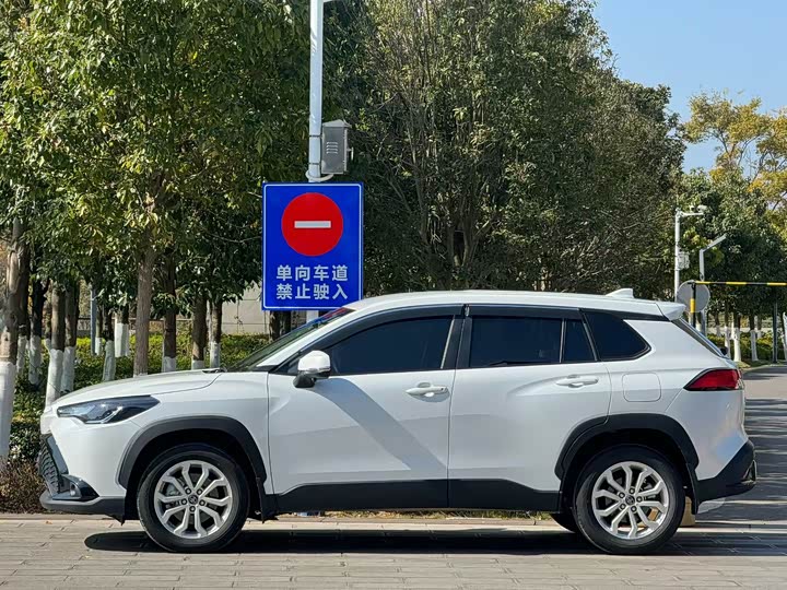 Фото 3 - Toyota Frontlander