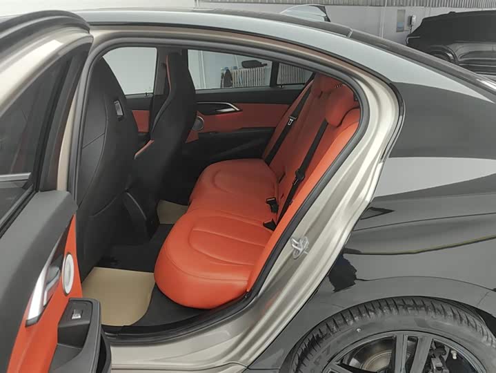 Фото 11 - BMW 1 Series