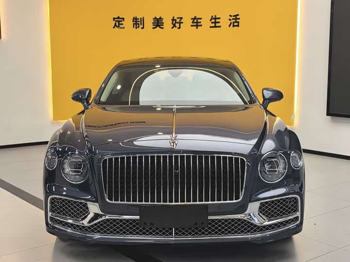 Фото 2 - Bentley Flying Spur