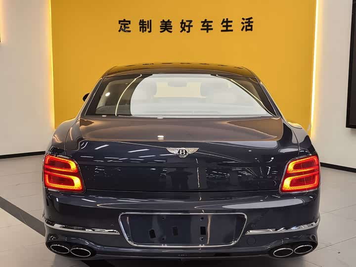 Фото 4 - Bentley Flying Spur