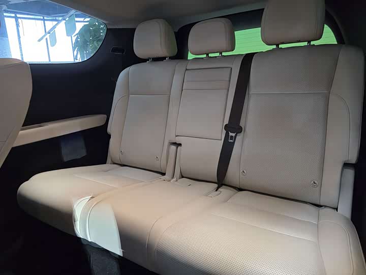 Фото 7 - LiXiang Mega