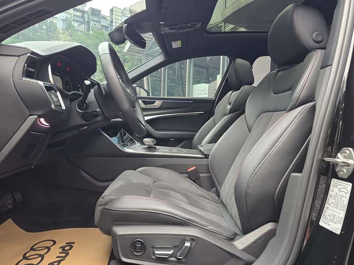 Фото 20 - Audi A6L