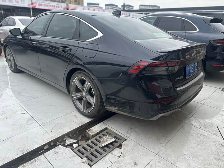 Фото 9 - Honda Accord