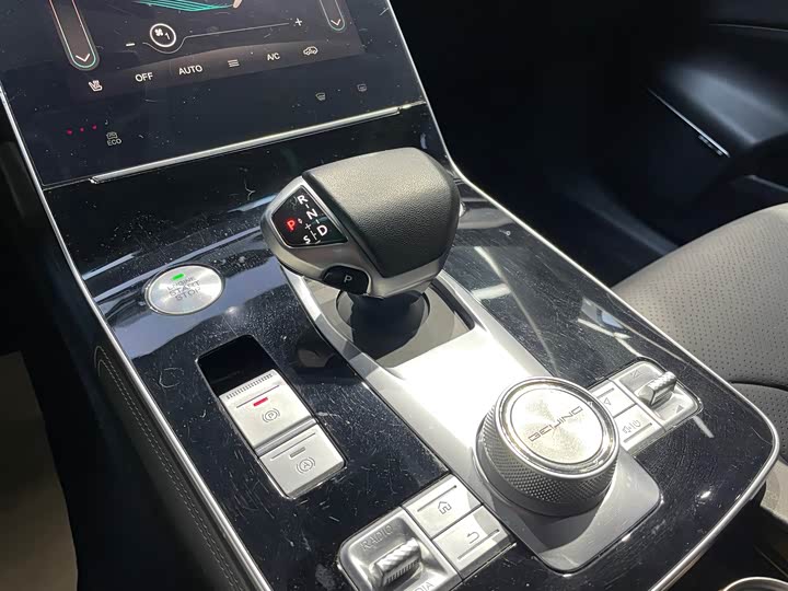 Фото 9 - Beijing X7