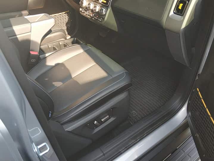 Фото 8 - Chery iCar V23