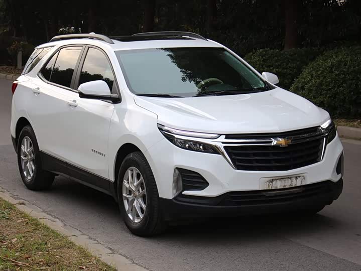 Фото 3 - Chevrolet Equinox