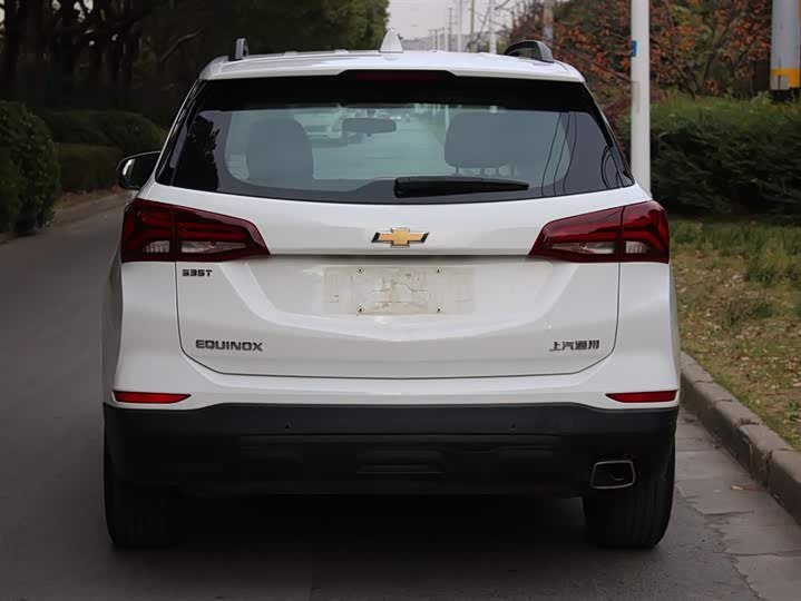 Фото 6 - Chevrolet Equinox