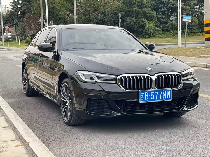 Фото 3 - BMW 5 Series