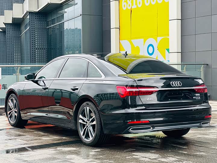 Фото 5 - Audi A6L