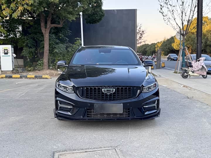 Фото 2 - Geely Preface