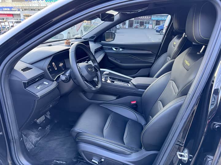 Фото 7 - Geely Preface