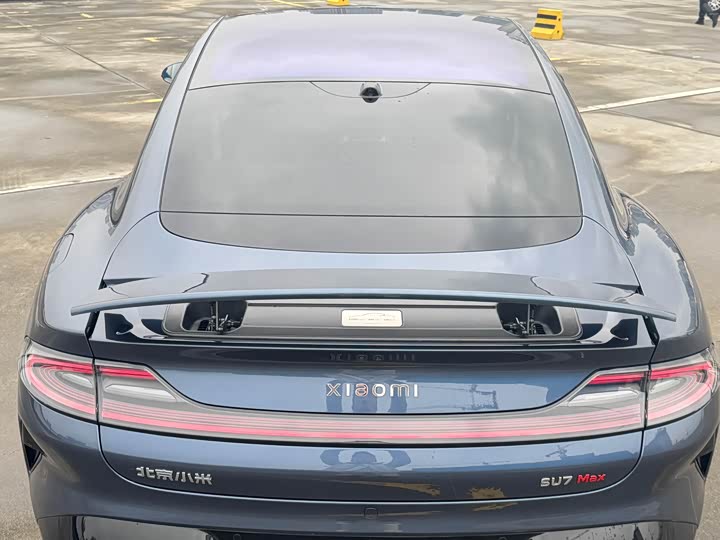 Фото 14 - Xiaomi SU7