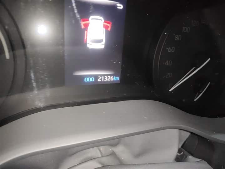 Фото 19 - Toyota Granvia