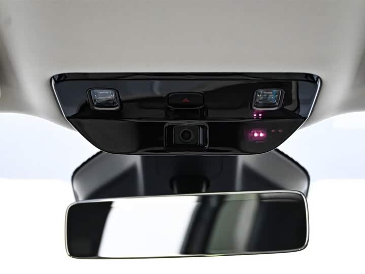 Фото 44 - LiXiang Mega