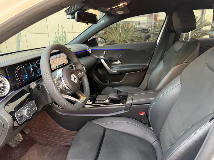 Фото 10 - Mercedes-Benz A-Class