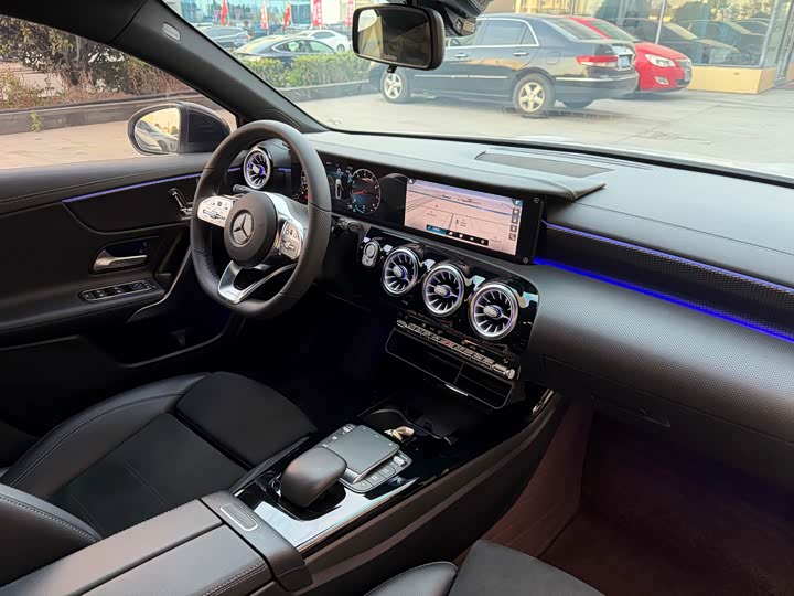 Фото 16 - Mercedes-Benz A-Class