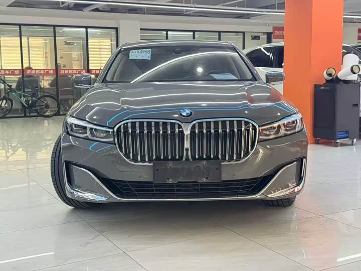 Фото 1 - BMW 7 Series