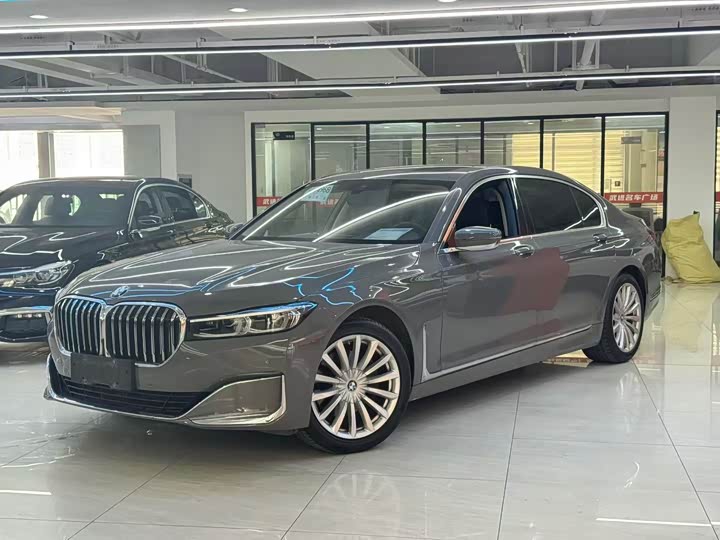 Фото 2 - BMW 7 Series