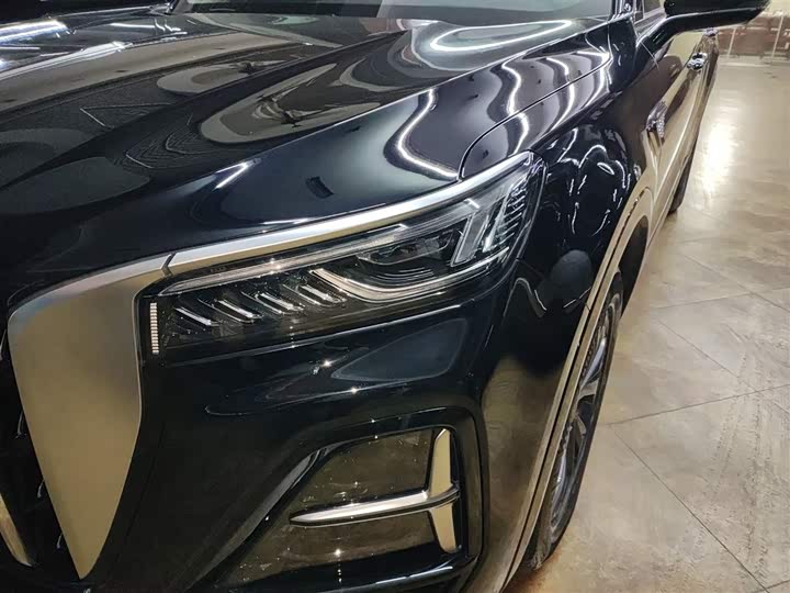 Фото 24 - Hongqi HS5