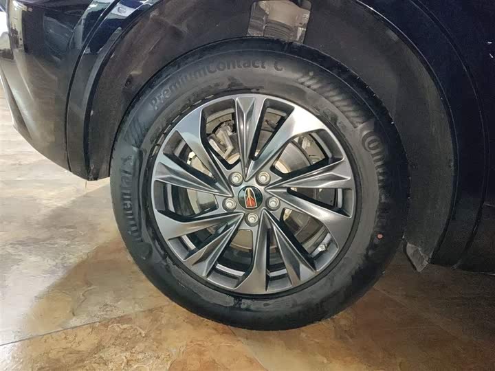 Фото 26 - Hongqi HS5