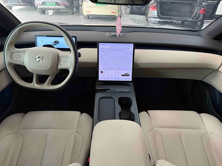 Фото 7 - Nio ET5T