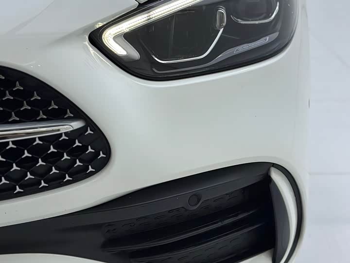 Фото 14 - Mercedes-Benz C-Class