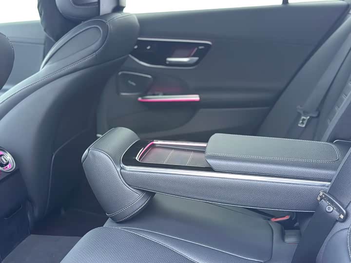 Фото 7 - Mercedes-Benz C-Class