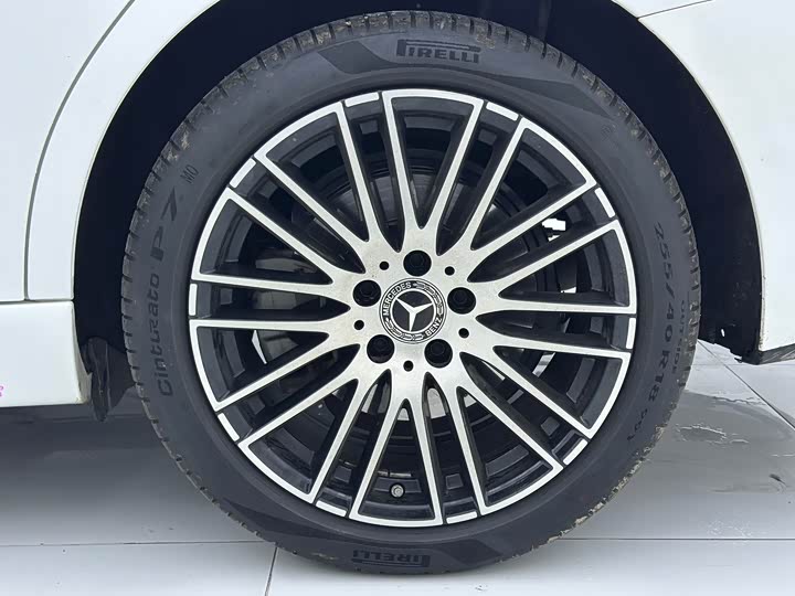 Фото 8 - Mercedes-Benz C-Class