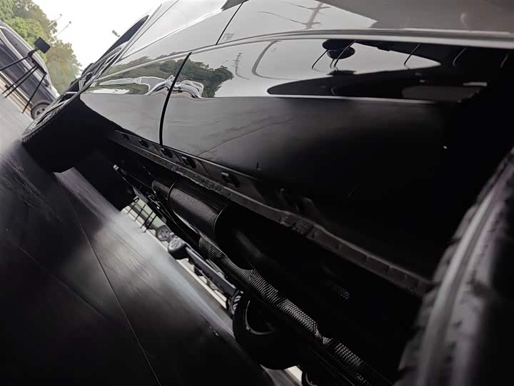 Фото 22 - Roewe RX5 Hybrid