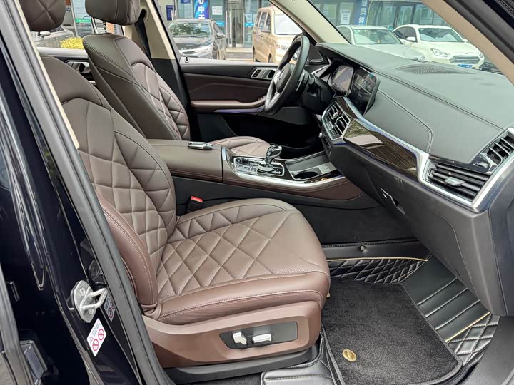 Фото 10 - BMW X5