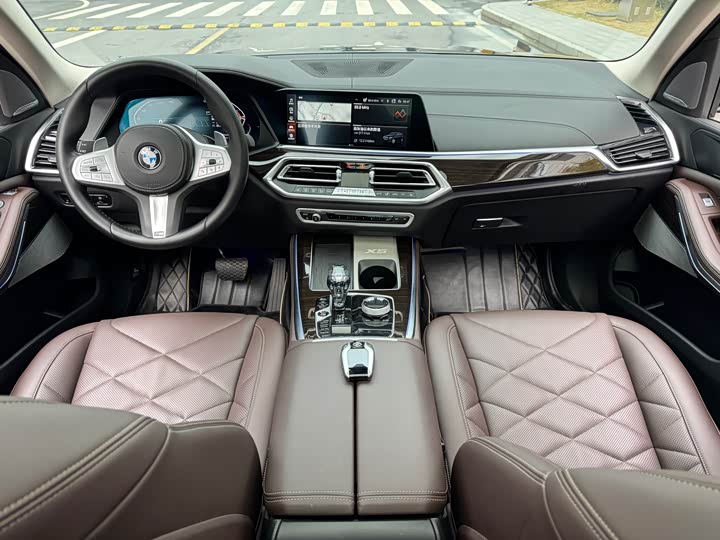 Фото 14 - BMW X5