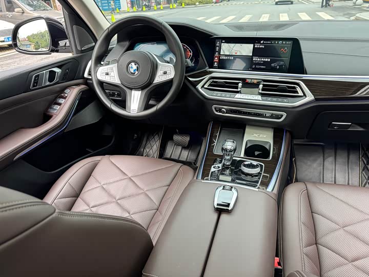 Фото 15 - BMW X5