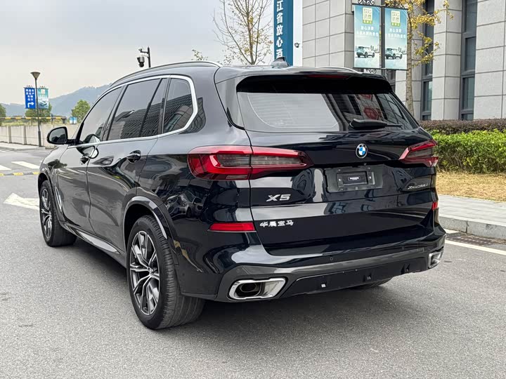 Фото 5 - BMW X5