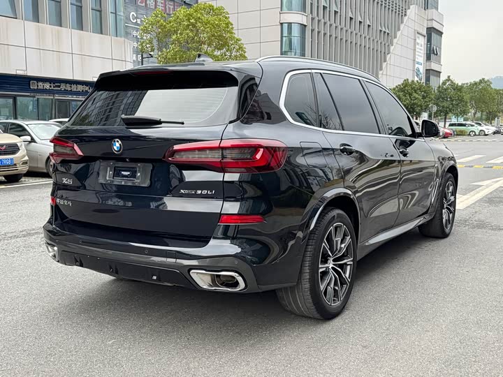 Фото 6 - BMW X5