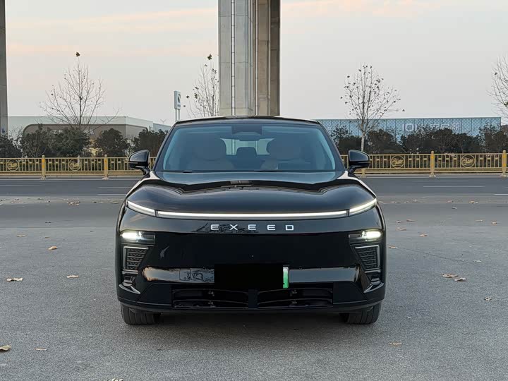 Фото 2 - Exeed Sterra ET