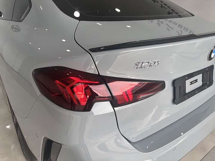 Фото 10 - BMW 2 Series