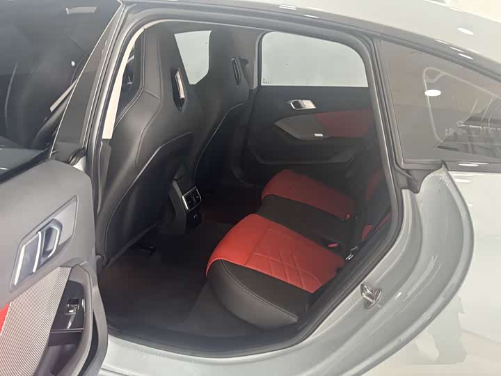 Фото 22 - BMW 2 Series