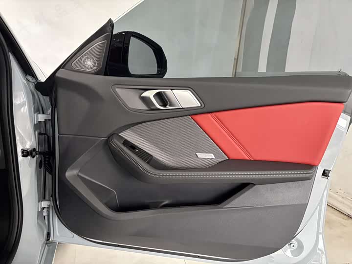 Фото 25 - BMW 2 Series