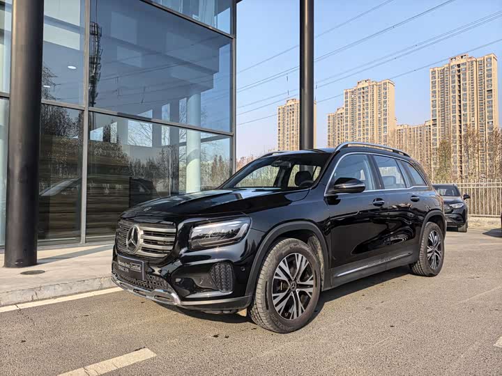 Фото 1 - Mercedes-Benz GLB-Class