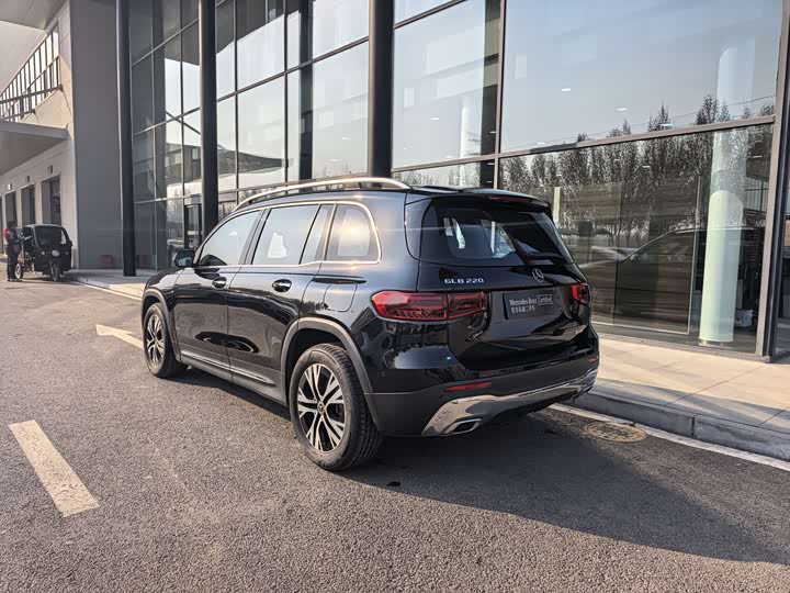 Фото 5 - Mercedes-Benz GLB-Class