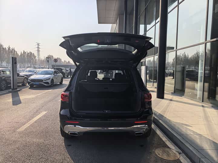 Фото 8 - Mercedes-Benz GLB-Class