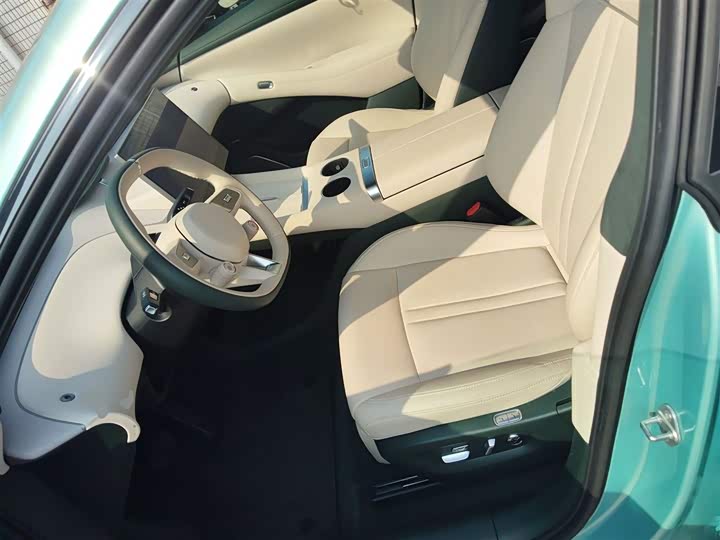 Фото 15 - Xiaomi YU7