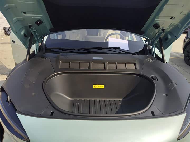 Фото 20 - Xiaomi YU7