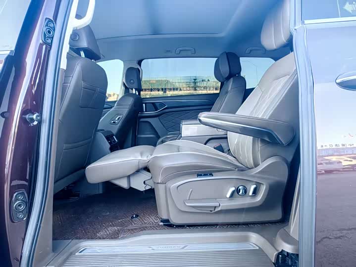 Фото 7 - Volkswagen Viloran