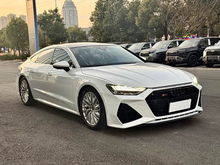 Фото 3 - Audi A7