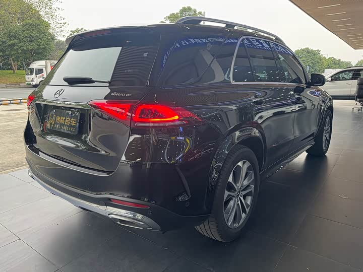 Фото 9 - Mercedes-Benz GLE-Class