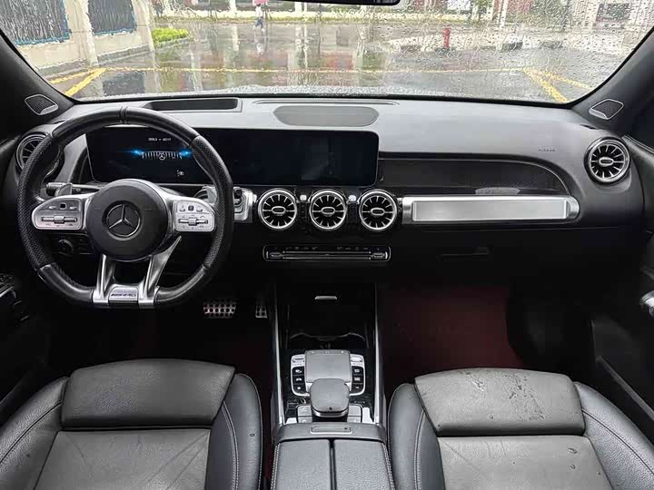 Фото 9 - Mercedes-Benz GLB-Class AMG