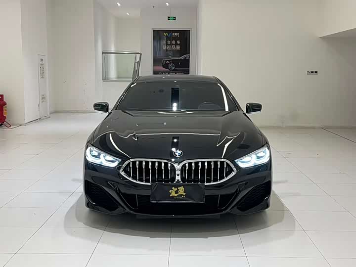 Фото 2 - BMW 8 Series