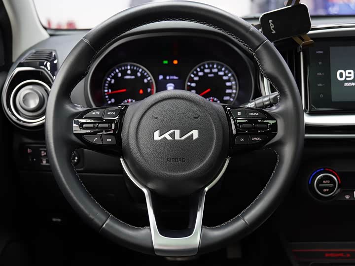 Фото 13 - Kia KX1