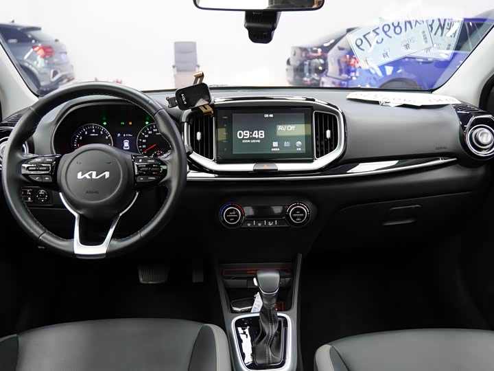 Фото 16 - Kia KX1